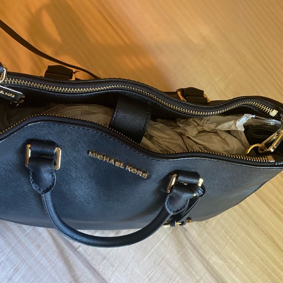 MICHAEL KORS - Picture 4 of 6